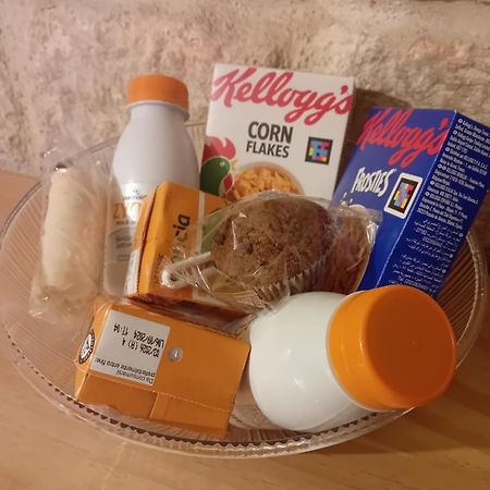 B & B La Grotta Μπισέλιε Εξωτερικό φωτογραφία