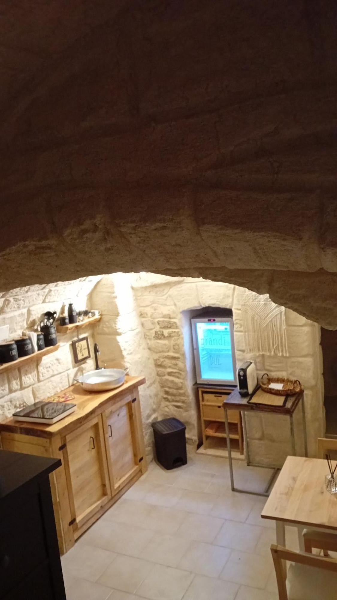 B & B La Grotta Μπισέλιε Εξωτερικό φωτογραφία