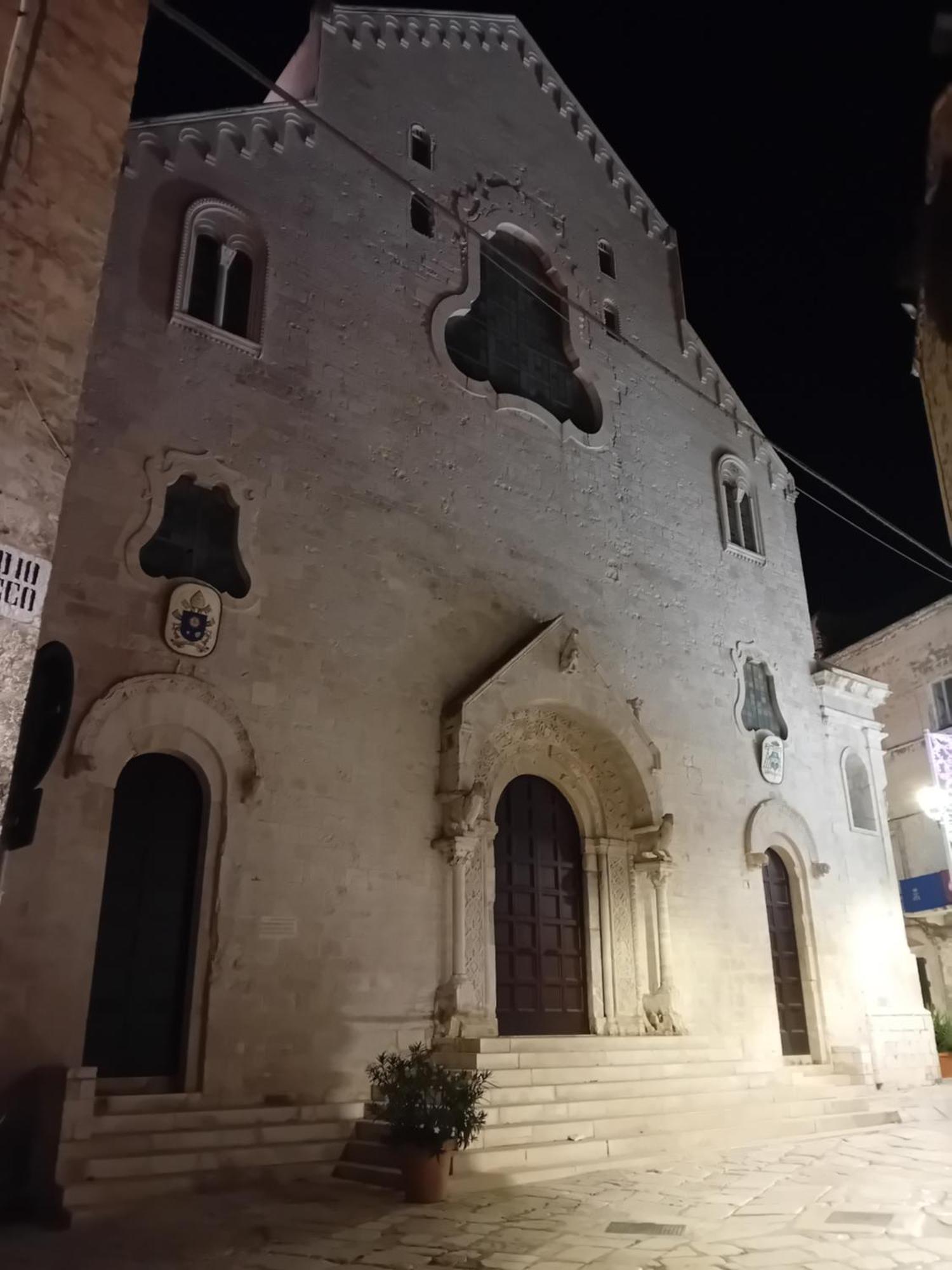 B & B La Grotta Μπισέλιε Εξωτερικό φωτογραφία